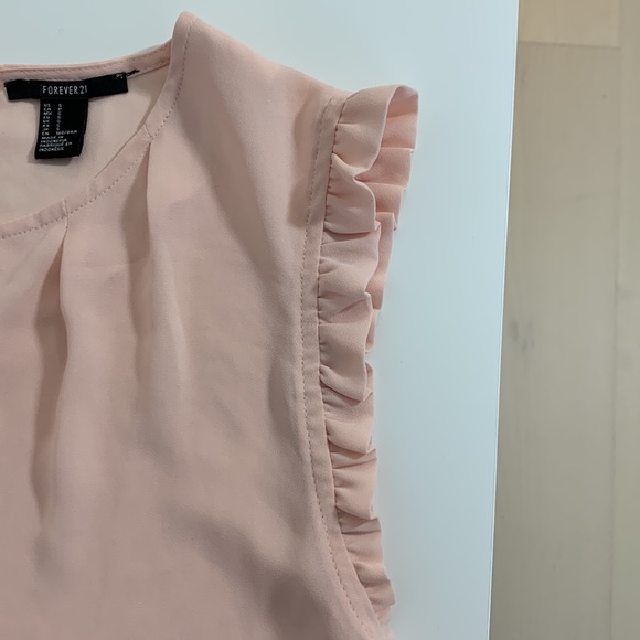 Pink forever 21 blouse - Picture 2 of 3